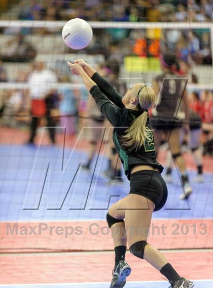 Thumbnail 3 in Mountain Vista vs. Cherry Creek (CHSAA 5A Pool IV) photogallery.