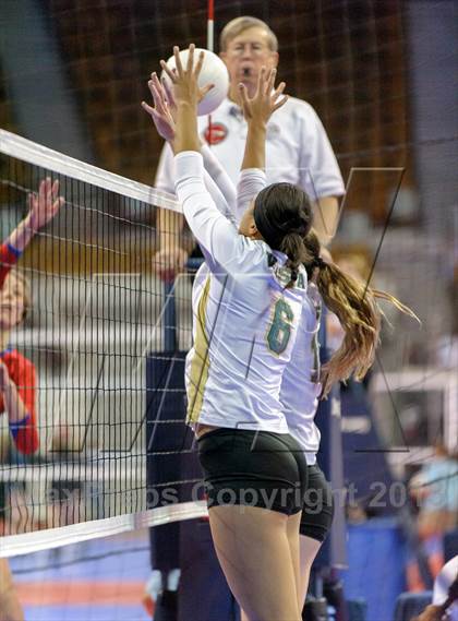 Thumbnail 1 in Mountain Vista vs. Cherry Creek (CHSAA 5A Pool IV) photogallery.