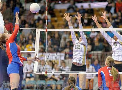 Thumbnail 3 in Mountain Vista vs. Cherry Creek (CHSAA 5A Pool IV) photogallery.