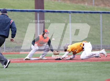 Thumbnail 3 in Amanda-Clearcreek vs Beren Union photogallery.