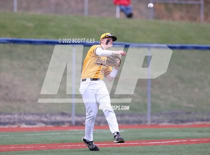 Thumbnail 2 in Amanda-Clearcreek vs Beren Union photogallery.
