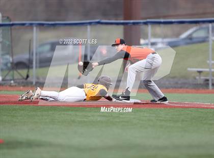 Thumbnail 2 in Amanda-Clearcreek vs Beren Union photogallery.