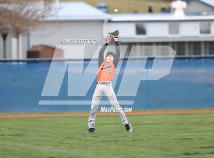 Thumbnail 2 in Amanda-Clearcreek vs Beren Union photogallery.