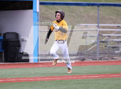 Thumbnail 3 in Amanda-Clearcreek vs Beren Union photogallery.