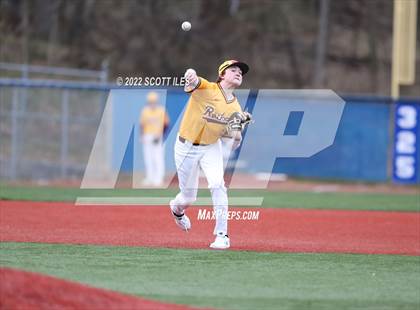 Thumbnail 2 in Amanda-Clearcreek vs Beren Union photogallery.
