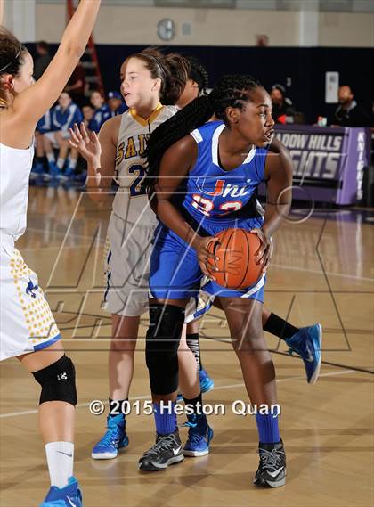 Thumbnail 1 in San Dimas vs. University (MaxPreps Holiday Classic) photogallery.