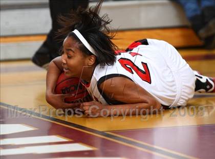 Thumbnail 1 in Smith vs. Salem  (Lady Greyhound Classic) photogallery.