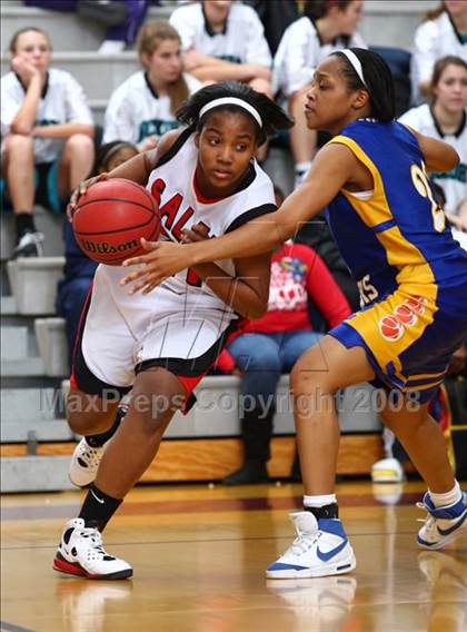 Thumbnail 2 in Smith vs. Salem  (Lady Greyhound Classic) photogallery.