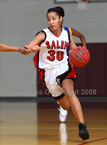 Thumbnail 3 in Smith vs. Salem  (Lady Greyhound Classic) photogallery.