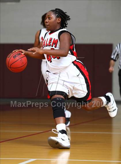 Thumbnail 1 in Smith vs. Salem  (Lady Greyhound Classic) photogallery.