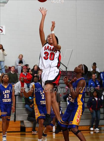 Thumbnail 2 in Smith vs. Salem  (Lady Greyhound Classic) photogallery.
