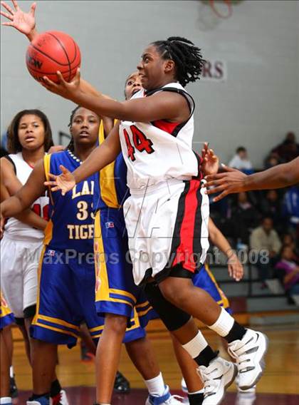 Thumbnail 2 in Smith vs. Salem  (Lady Greyhound Classic) photogallery.