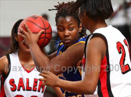 Thumbnail 1 in Smith vs. Salem  (Lady Greyhound Classic) photogallery.