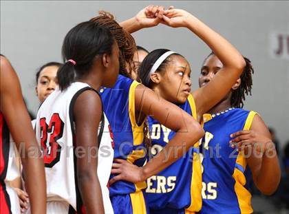 Thumbnail 2 in Smith vs. Salem  (Lady Greyhound Classic) photogallery.
