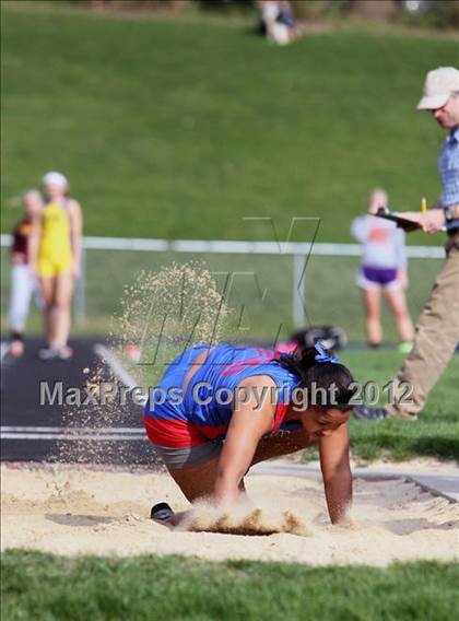 Thumbnail 3 in Iowa City Sherwood Relays (Long Jump/High Jump) photogallery.