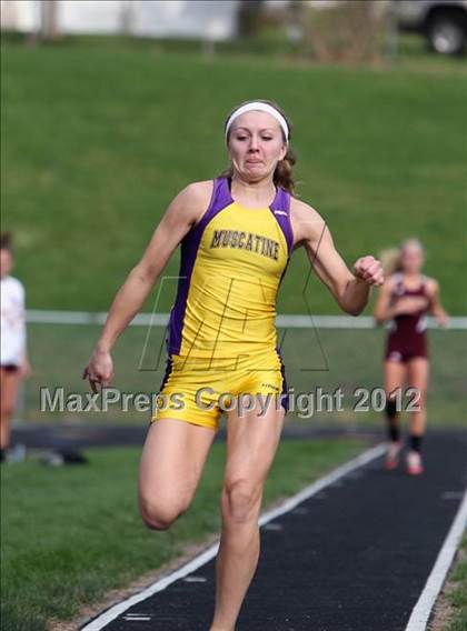 Thumbnail 1 in Iowa City Sherwood Relays (Long Jump/High Jump) photogallery.