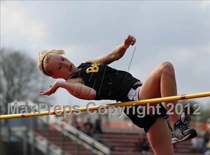 Thumbnail 1 in Iowa City Sherwood Relays (Long Jump/High Jump) photogallery.