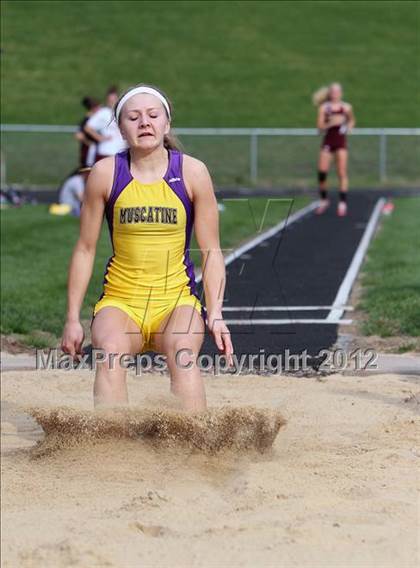 Thumbnail 3 in Iowa City Sherwood Relays (Long Jump/High Jump) photogallery.
