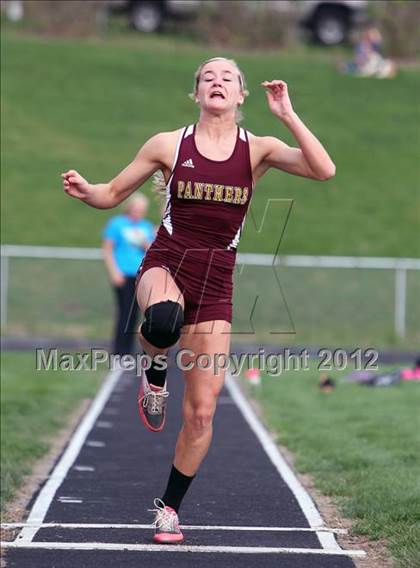 Thumbnail 2 in Iowa City Sherwood Relays (Long Jump/High Jump) photogallery.