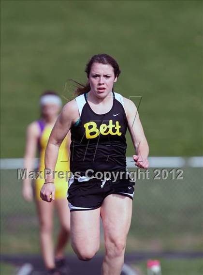 Thumbnail 2 in Iowa City Sherwood Relays (Long Jump/High Jump) photogallery.