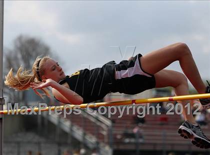 Thumbnail 3 in Iowa City Sherwood Relays (Long Jump/High Jump) photogallery.