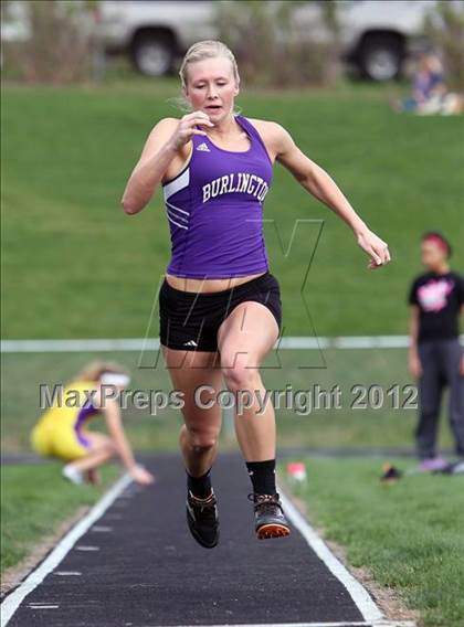 Thumbnail 1 in Iowa City Sherwood Relays (Long Jump/High Jump) photogallery.