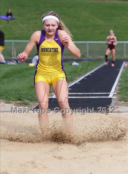 Thumbnail 2 in Iowa City Sherwood Relays (Long Jump/High Jump) photogallery.