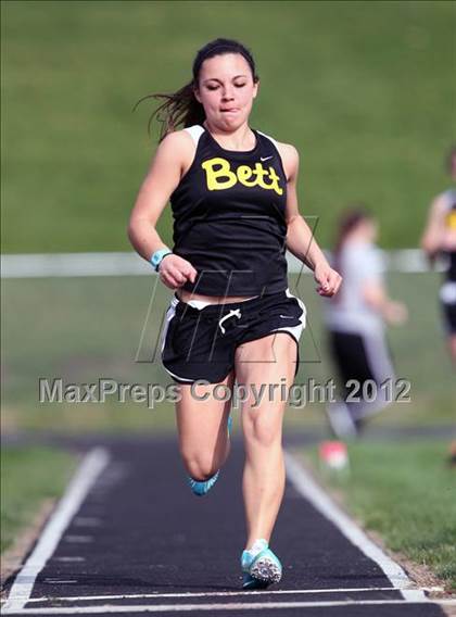 Thumbnail 3 in Iowa City Sherwood Relays (Long Jump/High Jump) photogallery.