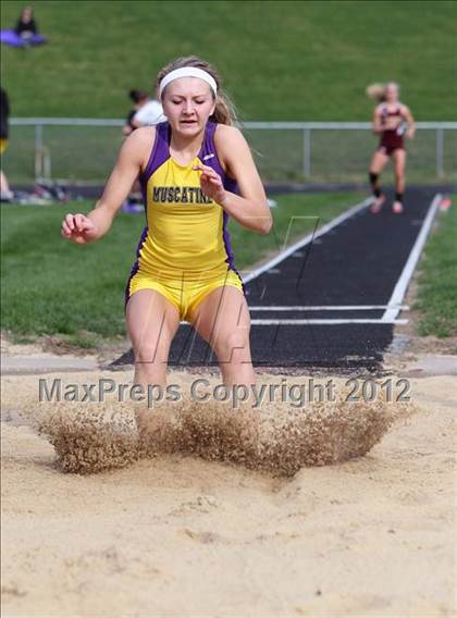 Thumbnail 1 in Iowa City Sherwood Relays (Long Jump/High Jump) photogallery.
