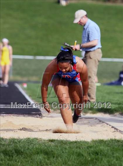 Thumbnail 3 in Iowa City Sherwood Relays (Long Jump/High Jump) photogallery.