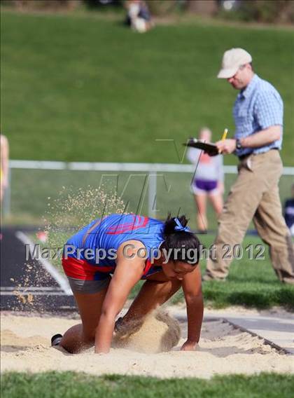 Thumbnail 1 in Iowa City Sherwood Relays (Long Jump/High Jump) photogallery.