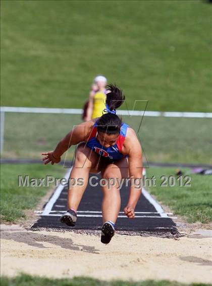 Thumbnail 3 in Iowa City Sherwood Relays (Long Jump/High Jump) photogallery.