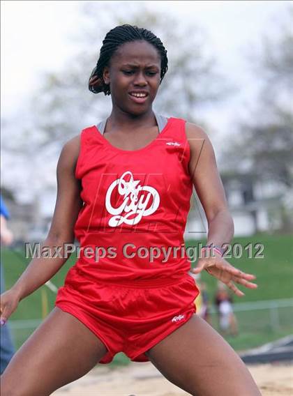 Thumbnail 1 in Iowa City Sherwood Relays (Long Jump/High Jump) photogallery.