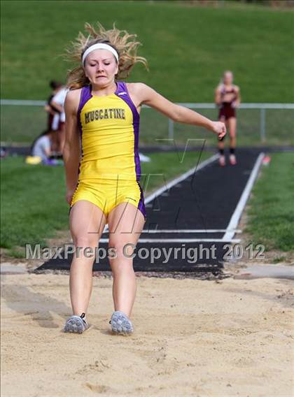 Thumbnail 2 in Iowa City Sherwood Relays (Long Jump/High Jump) photogallery.