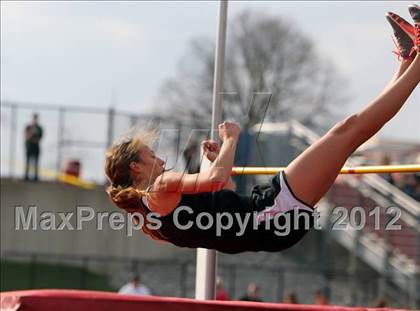 Thumbnail 1 in Iowa City Sherwood Relays (Long Jump/High Jump) photogallery.