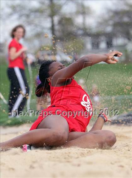 Thumbnail 3 in Iowa City Sherwood Relays (Long Jump/High Jump) photogallery.