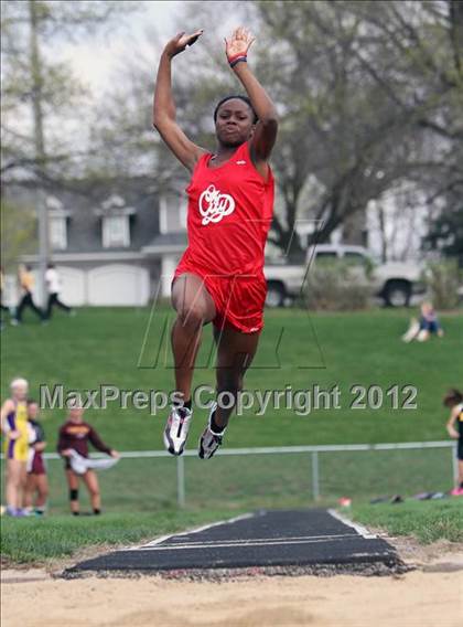 Thumbnail 3 in Iowa City Sherwood Relays (Long Jump/High Jump) photogallery.