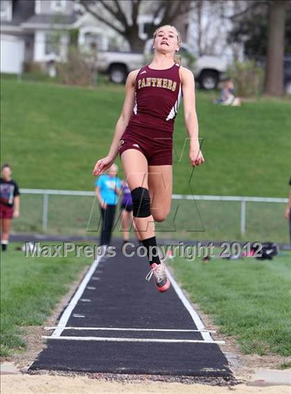 Thumbnail 1 in Iowa City Sherwood Relays (Long Jump/High Jump) photogallery.