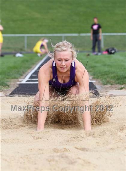 Thumbnail 2 in Iowa City Sherwood Relays (Long Jump/High Jump) photogallery.