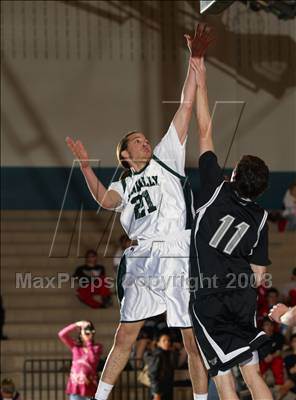 Thumbnail 3 in Lake Travis @ Connally photogallery.