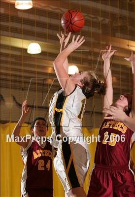 Thumbnail 2 in Capistrano Valley vs. Esperanza (Larry Doyle O.C. Championship) photogallery.