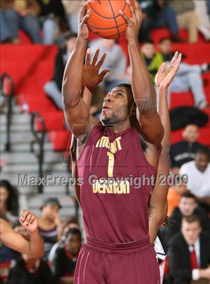 Thumbnail 2 in Mt. Vernon vs Reading (Reading Invitational) photogallery.