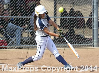Thumbnail 3 in Notre Dame @ Alemany photogallery.