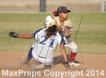 Thumbnail 1 in Notre Dame @ Alemany photogallery.