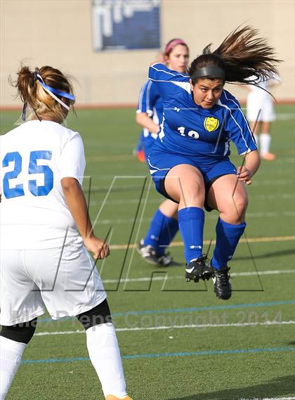Thumbnail 2 in Decatur vs Boswell (EMSISD X-Town Shootout) photogallery.
