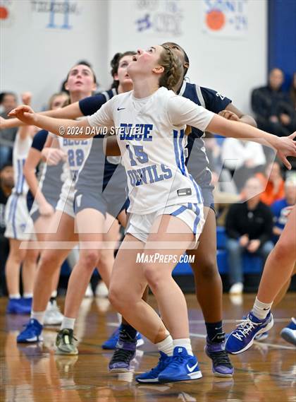 Thumbnail 2 in Vista del Lago vs. Davis Sr. (Dorothy Speck Memorial) photogallery.