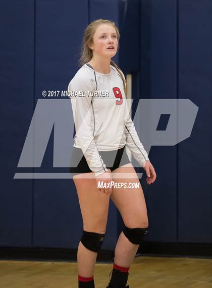 Thumbnail 2 in Montgomery vs. Shasta photogallery.