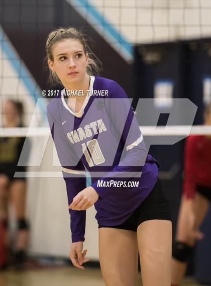 Thumbnail 3 in Montgomery vs. Shasta photogallery.
