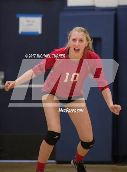 Thumbnail 2 in Montgomery vs. Shasta photogallery.