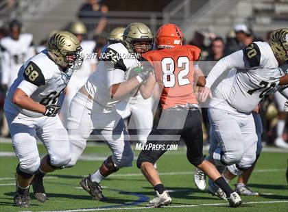 Thumbnail 3 in Foster vs Burbank (Class 5A Div I Bidistrict) photogallery.